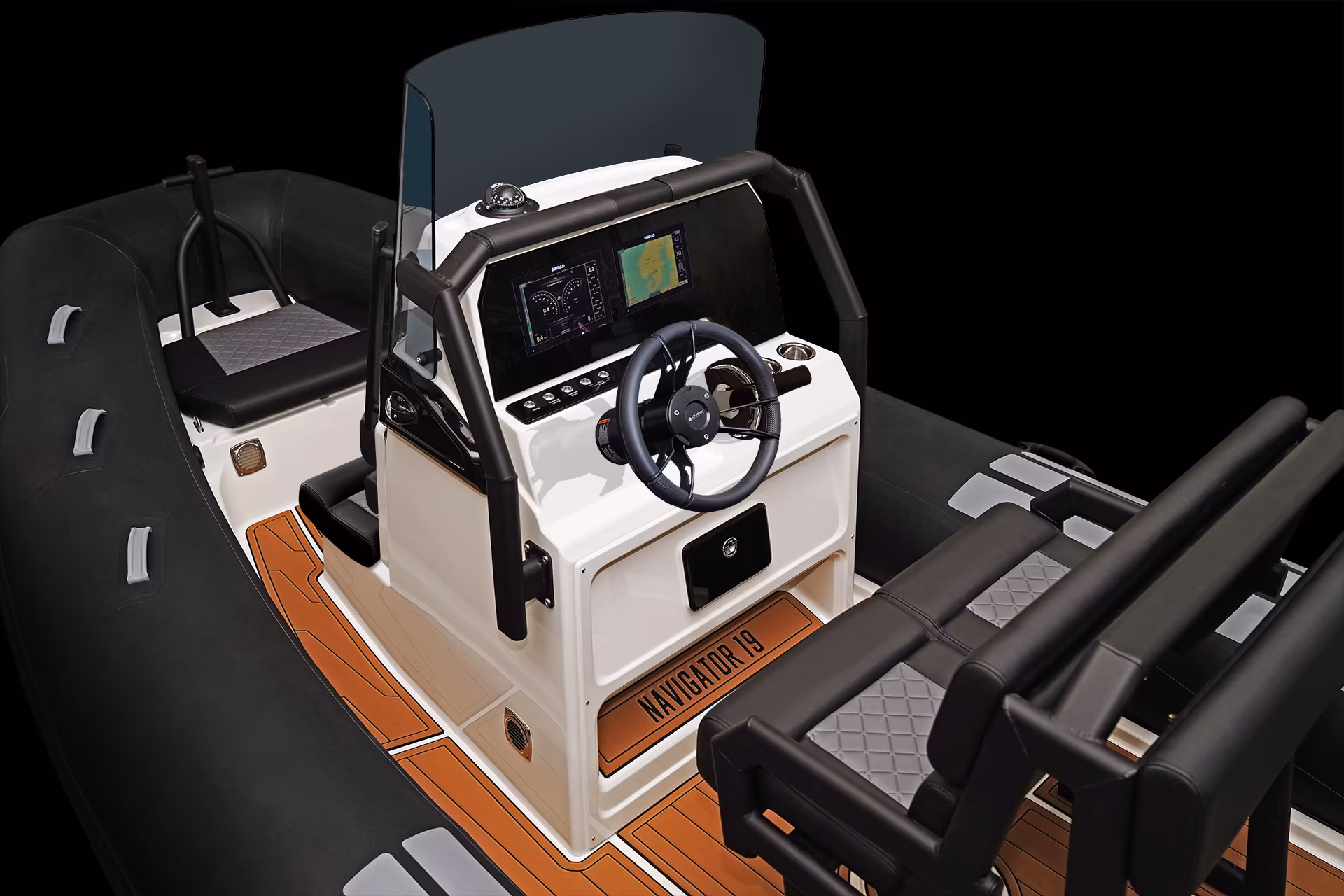 BRIG NAVIGATOR 19 detail