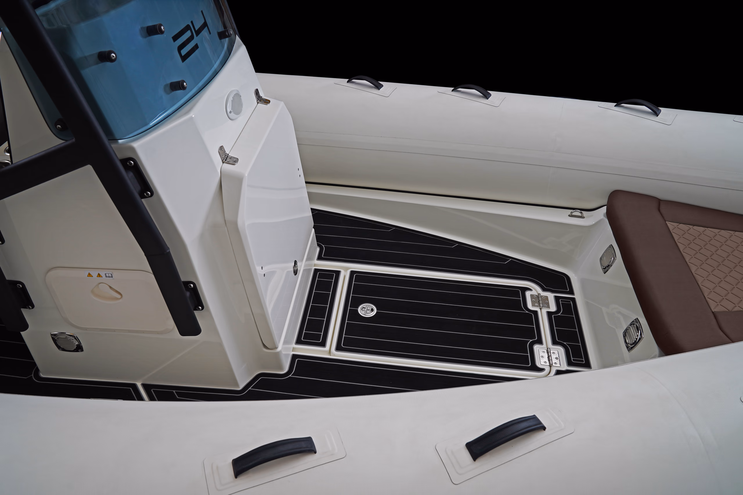 BRIG NAVIGATOR 24, gallery image 4