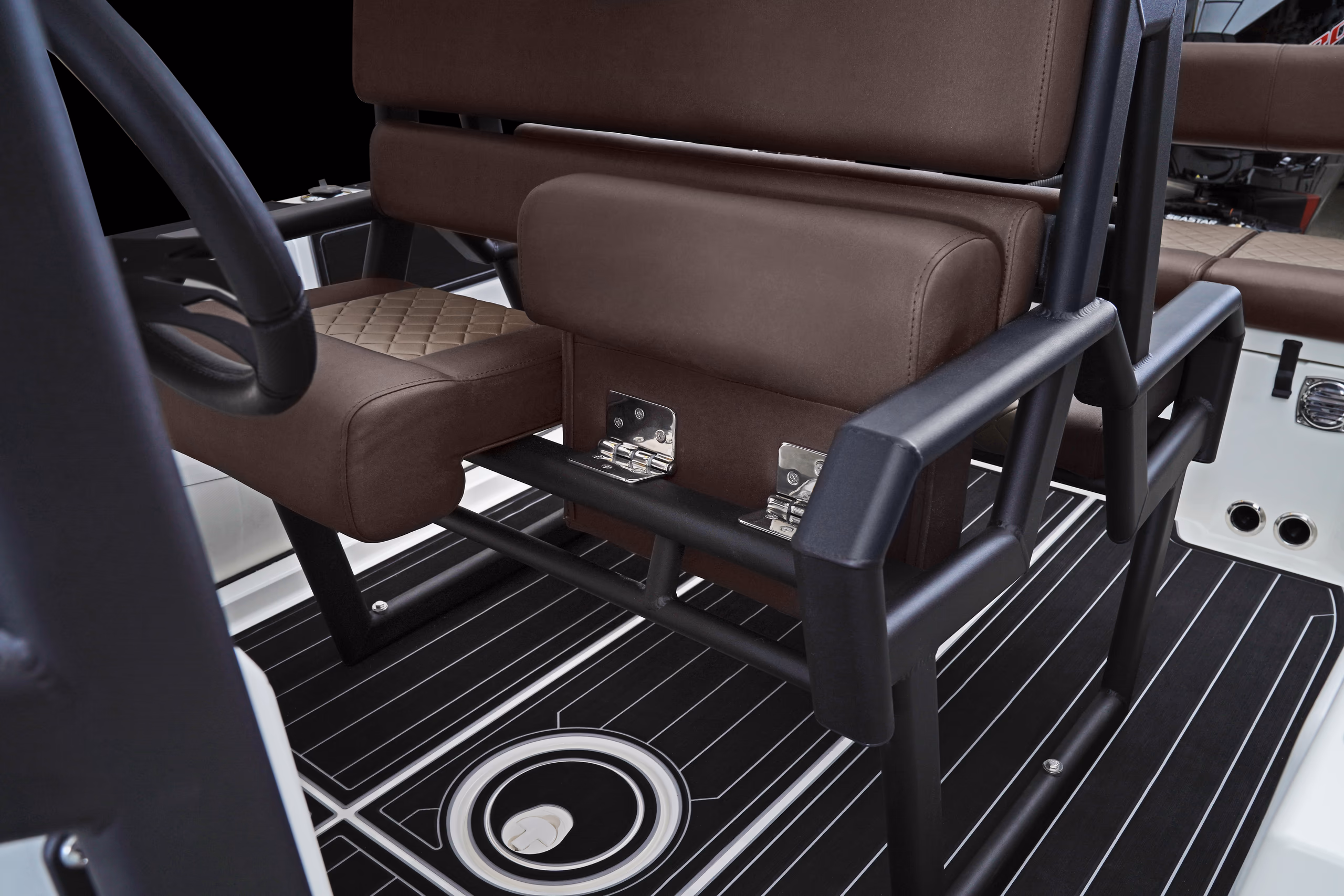 BRIG NAVIGATOR 24, gallery image 11