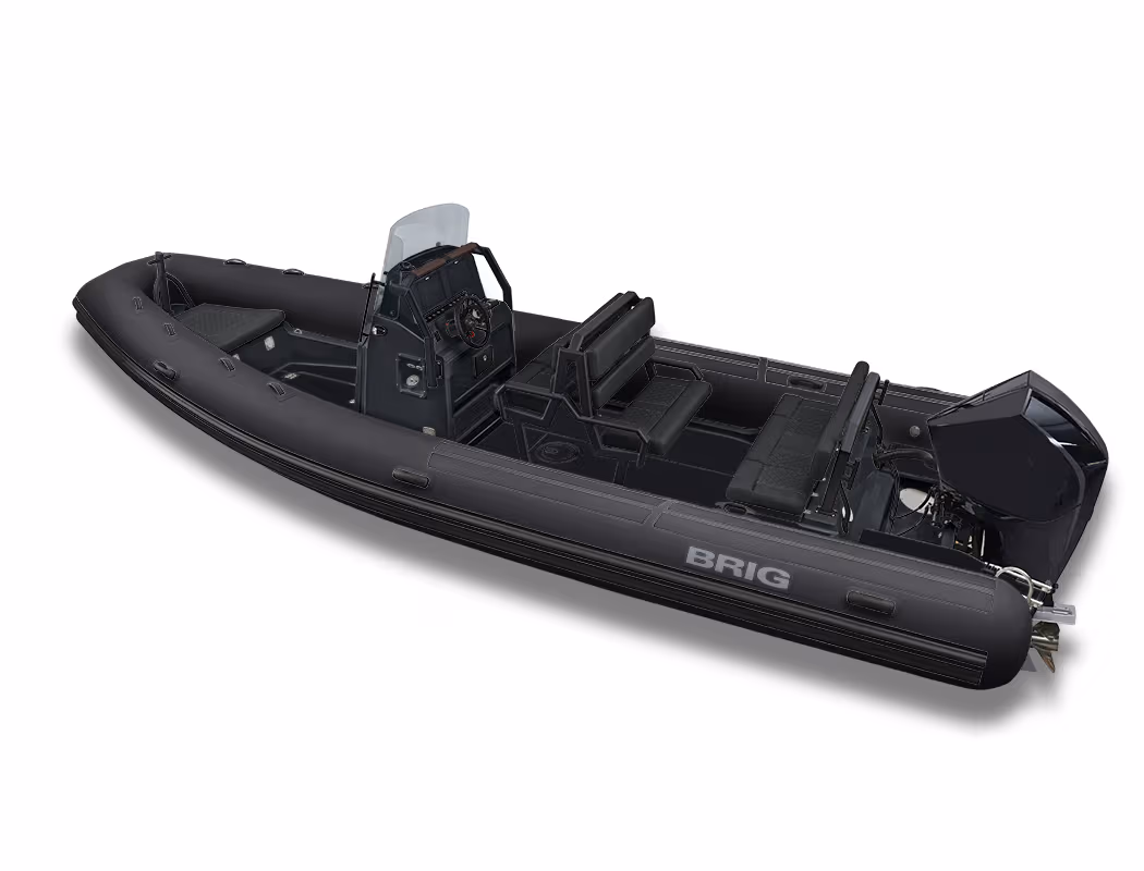BRIG NAVIGATOR 24 Gelcoatfärg: Black · Tubfärg: Black · SeaDek: Black · Dynor: Black · Ponton: Heavy-Duty tub · Motor: Mercury 200hk V6 · Standardutrustning: Inbyggd tank