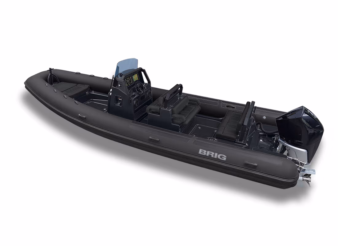BRIG NAVIGATOR 26 Gelcoatfärg: Black · Tubfärg: Black · SeaDek: Black · Dynor: Black · Motor: Mercury 250 V8 Verado · Standardutrustning: Inbyggd tank